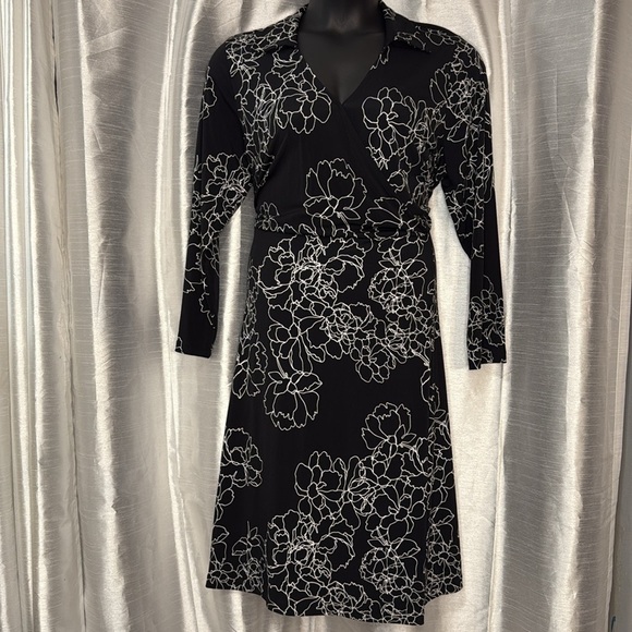 Vince Camuto Floral Black Long Sleeve Stretch Faux Wrap Women’s 2X Midi Dress - Picture 2 of 9